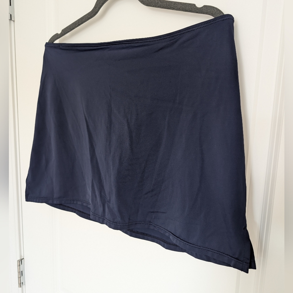 It Figures! Women's Size 16 Navy Blue Swim Skirt